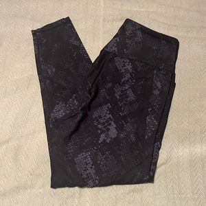 Old Navy Elevate Leggings